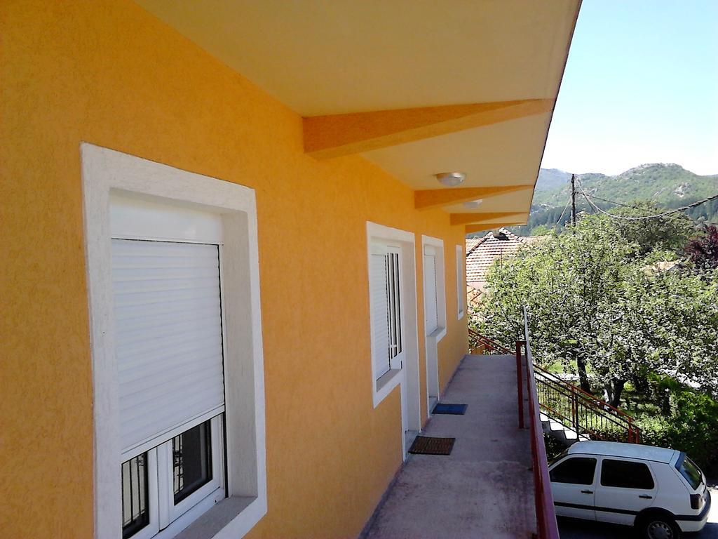 Apartments Mirkovic Цетине Экстерьер фото
