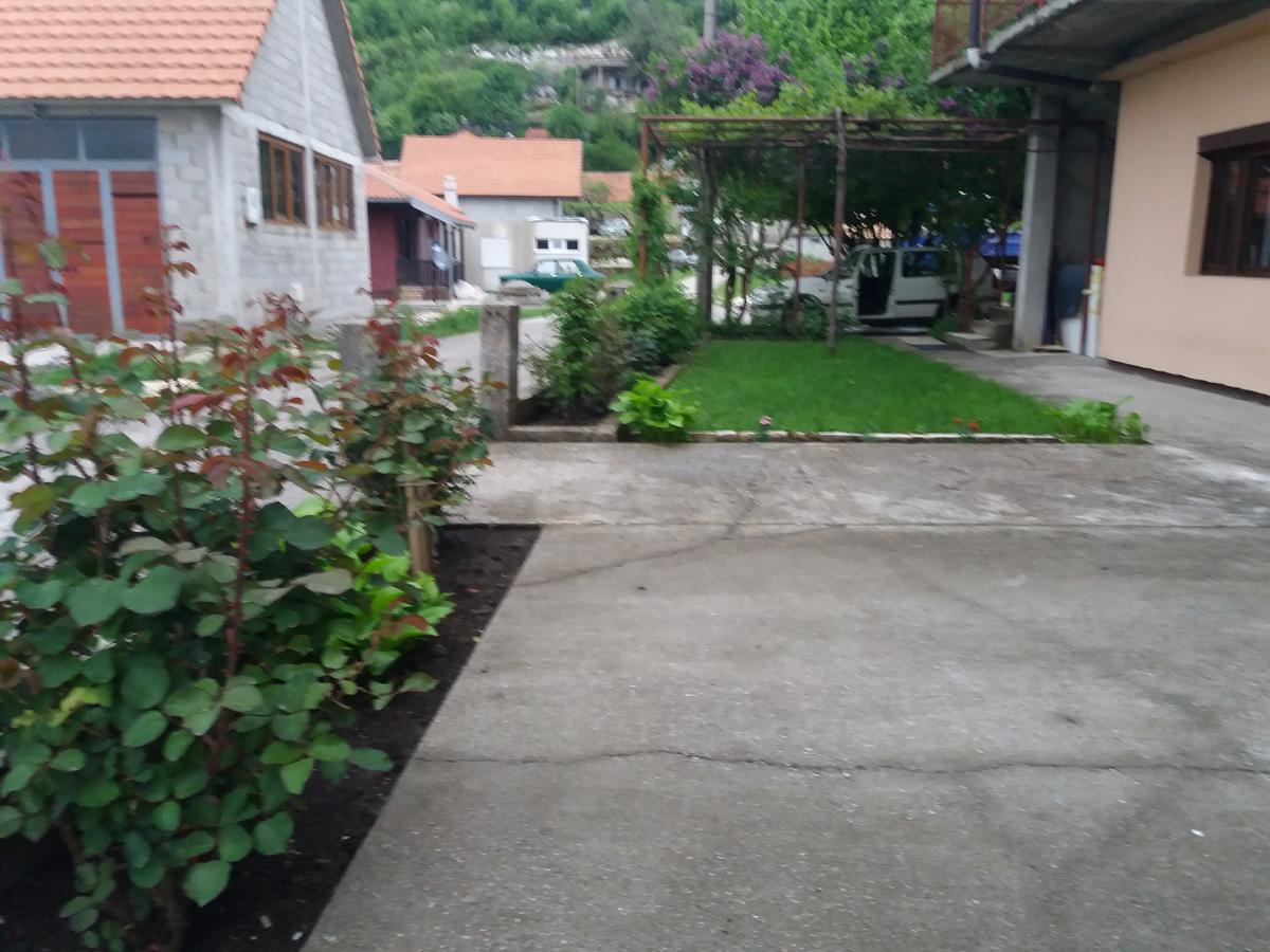 Apartments Mirkovic Цетине Экстерьер фото