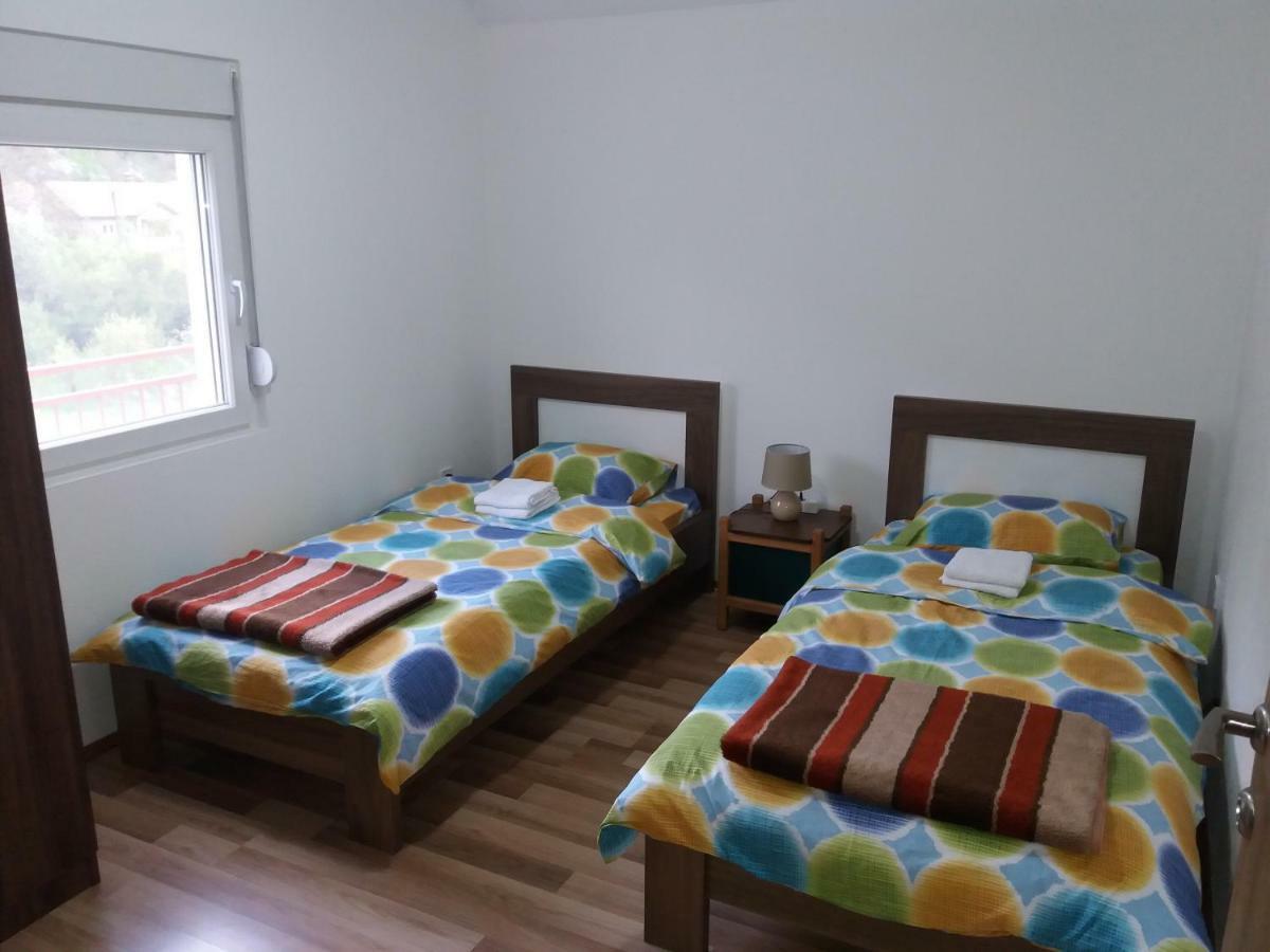 Apartments Mirkovic Цетине Экстерьер фото