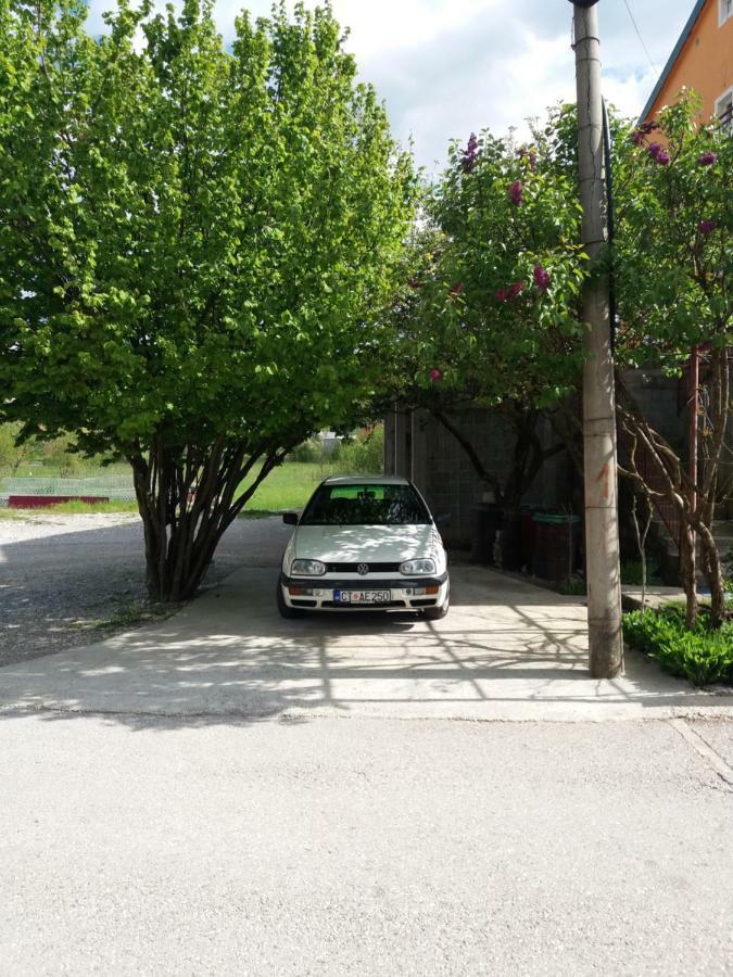 Apartments Mirkovic Цетине Экстерьер фото