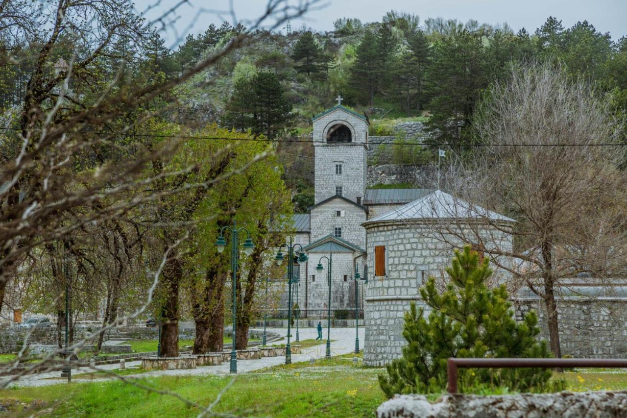 Apartments Mirkovic Цетине Экстерьер фото
